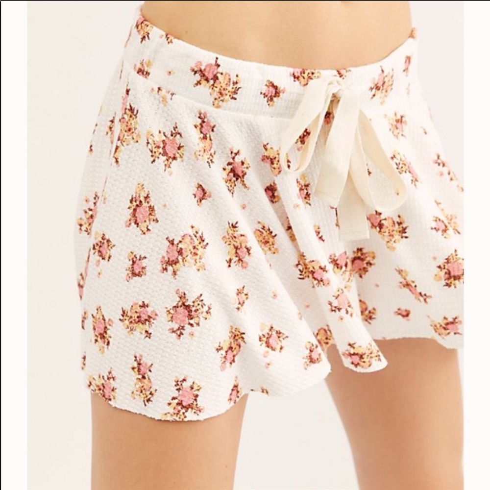 Free People Shorts NWT - Picture 4 of 5